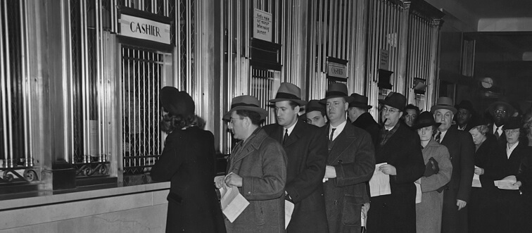 people-lined-up-after-this-act-was-started-in-1942-35444-68863.jpg
