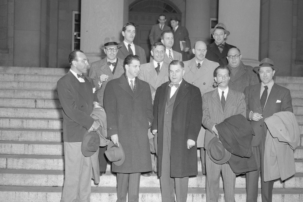 the hollywood ten posing for a picture