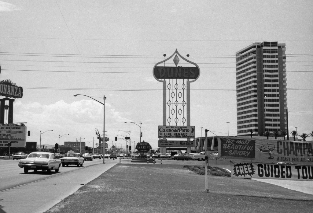 vintage vegas 28 (1)