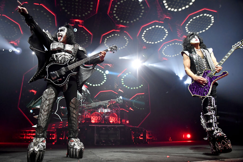 kiss