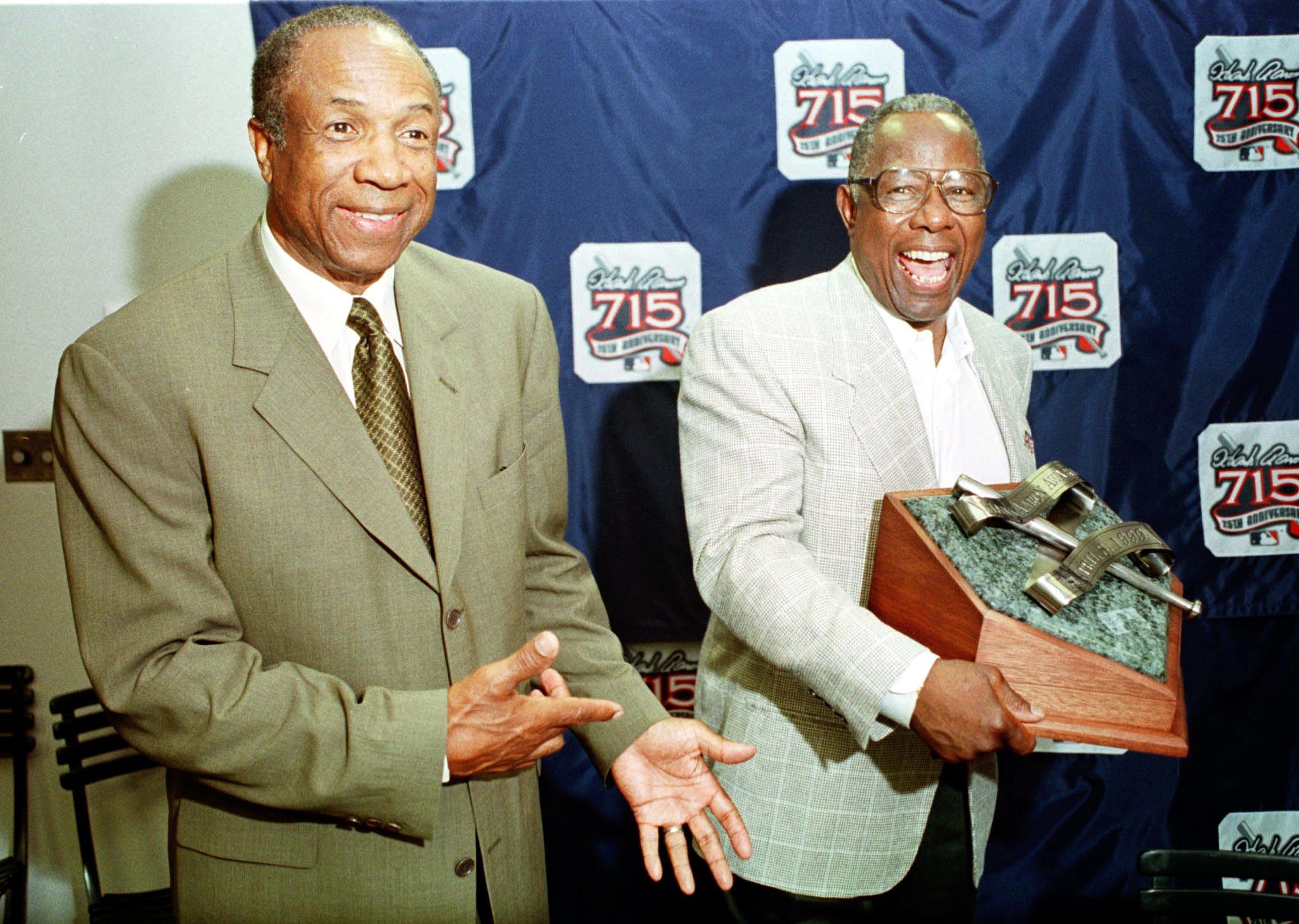 frank robinson remembered by hank aaron