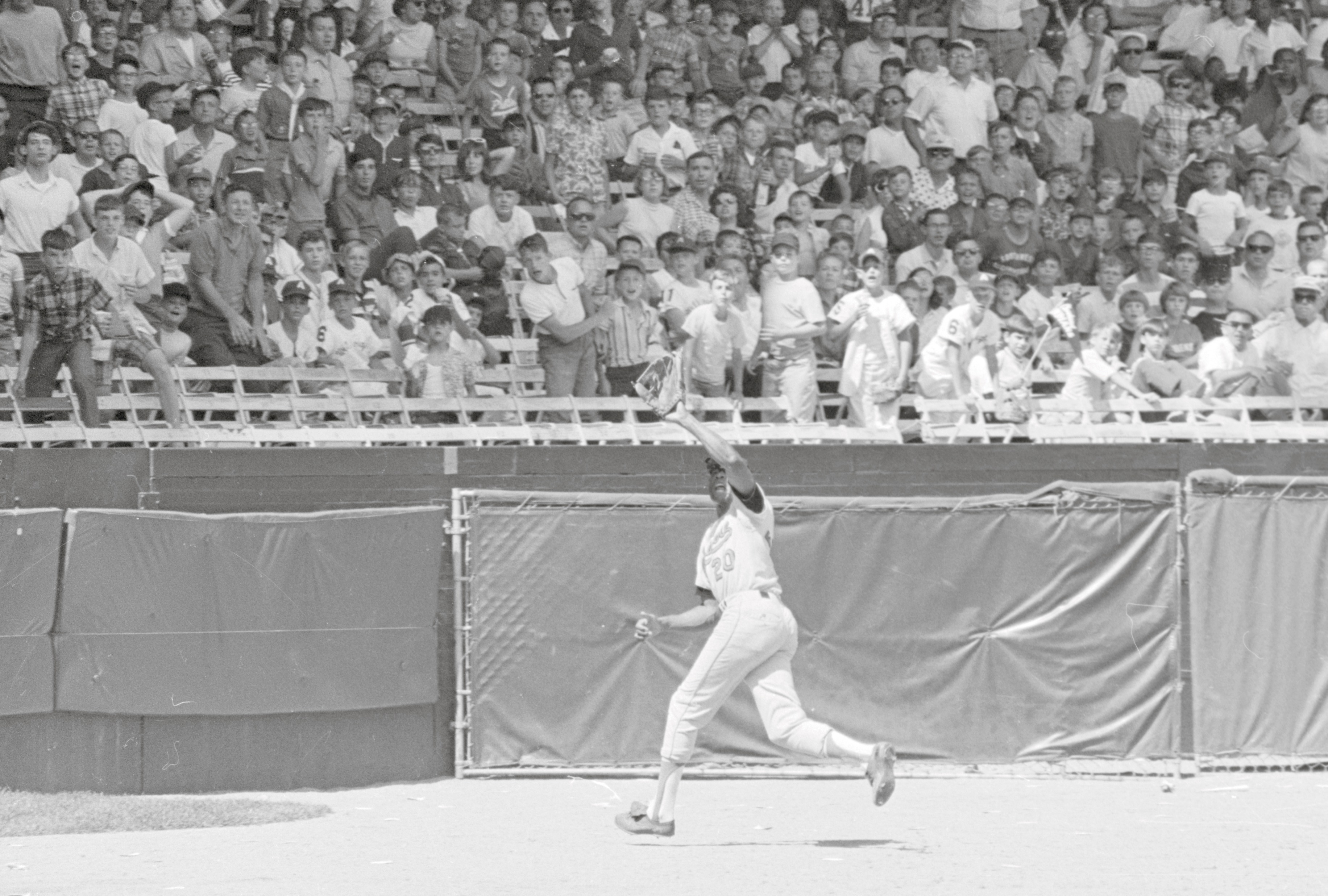 frank robinson played hard