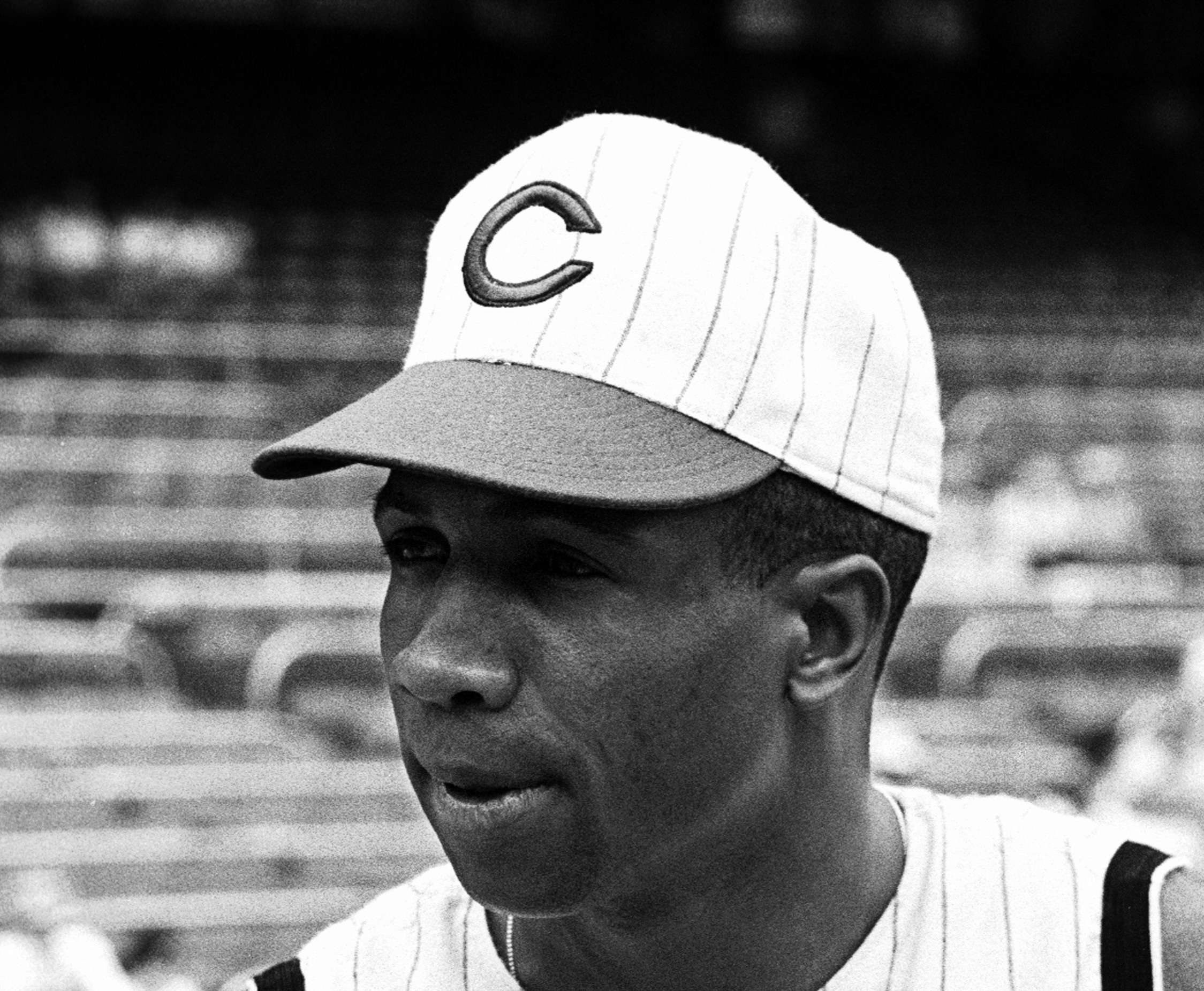 frank robinson traded to orioles over restaurant incident