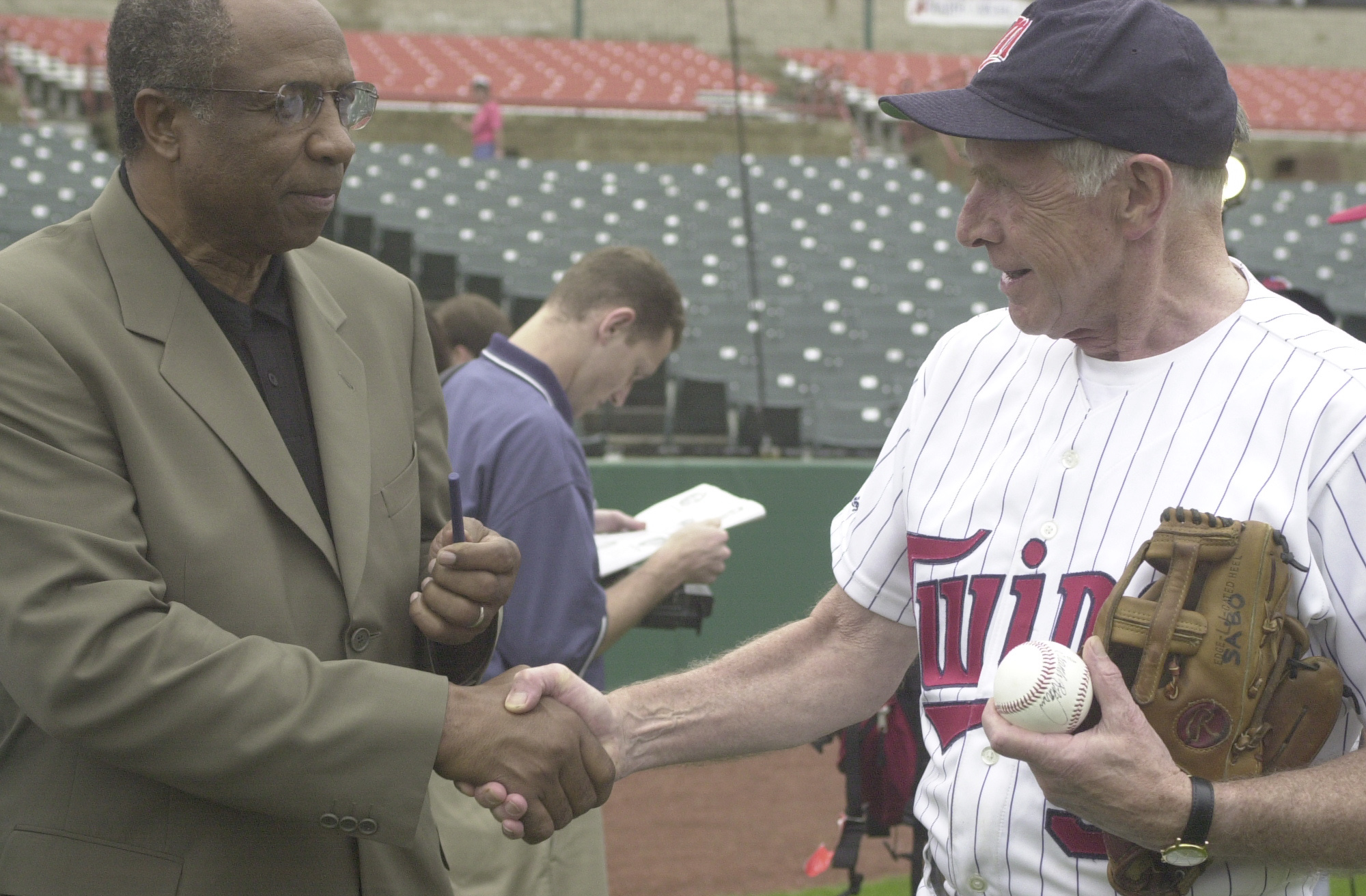 frank robinson mlb behind the scenes
