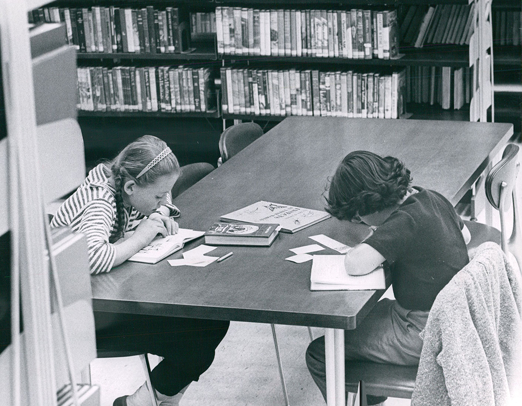 nancy-drew-series-banned-libraries