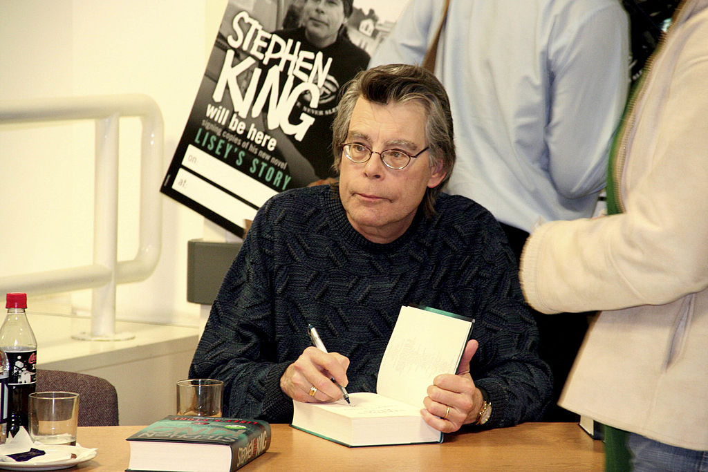 Signing Autographs