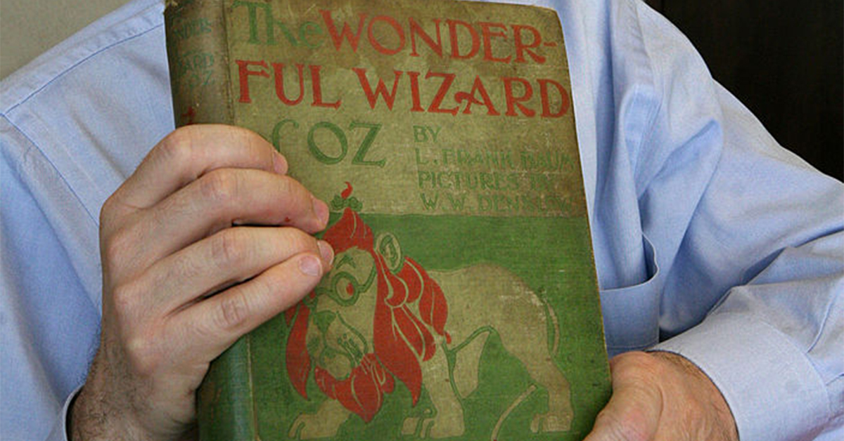 close up of the wonderful wizard of oz first edition novel