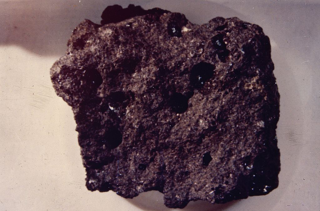 Mineral -3068141