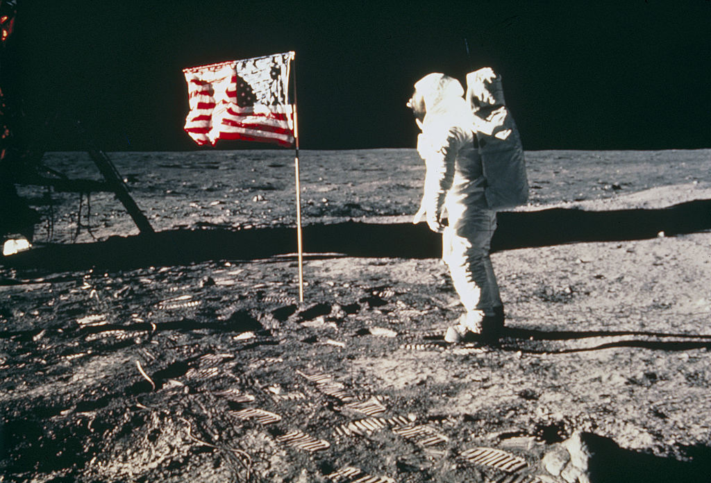 The Flag Fell -90739630