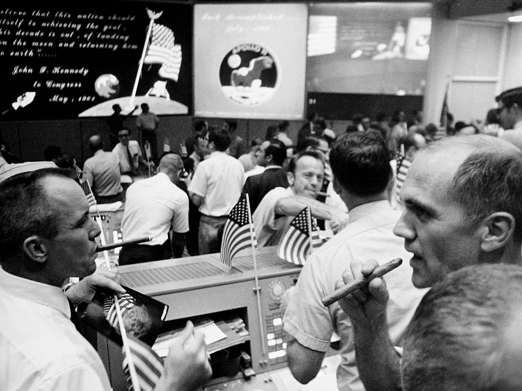 mission-control-3240721
