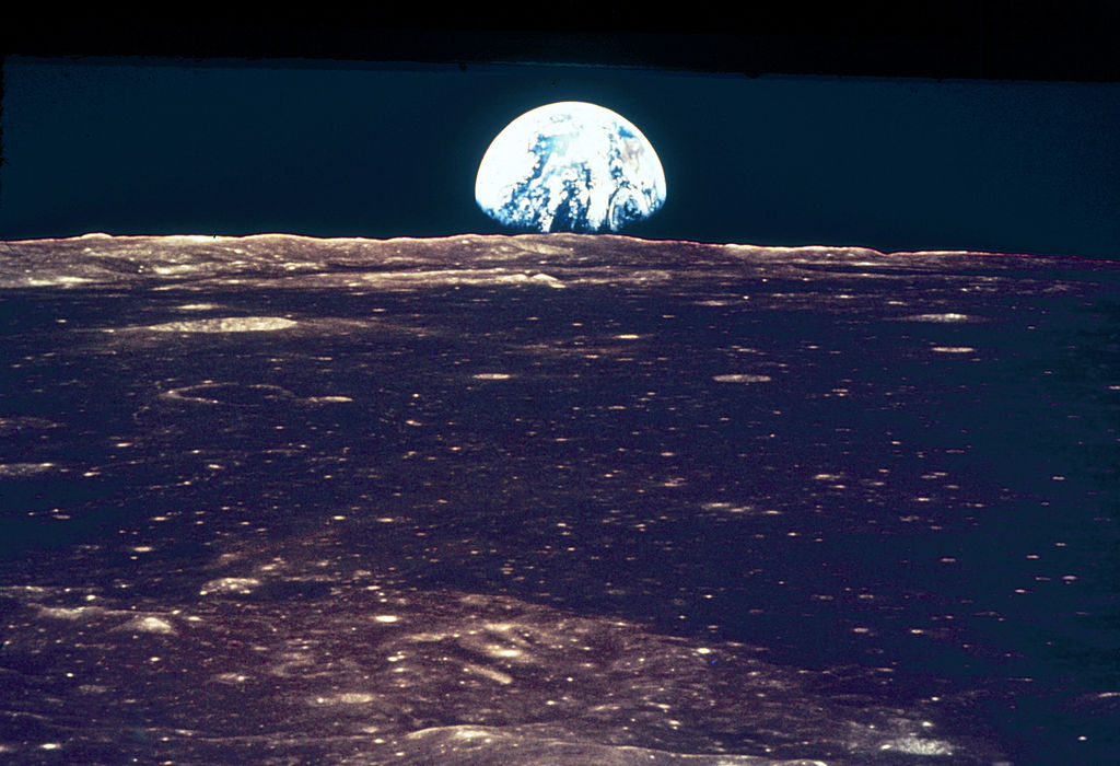 the-earth-from-the-moon-90739686