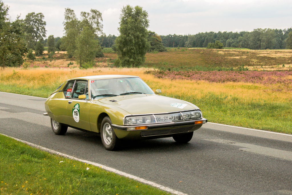 citroen sm one of the oddest cars ever made