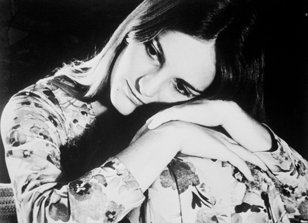 19-year-old Patricia Hearst poses for the camera months before her abduction.