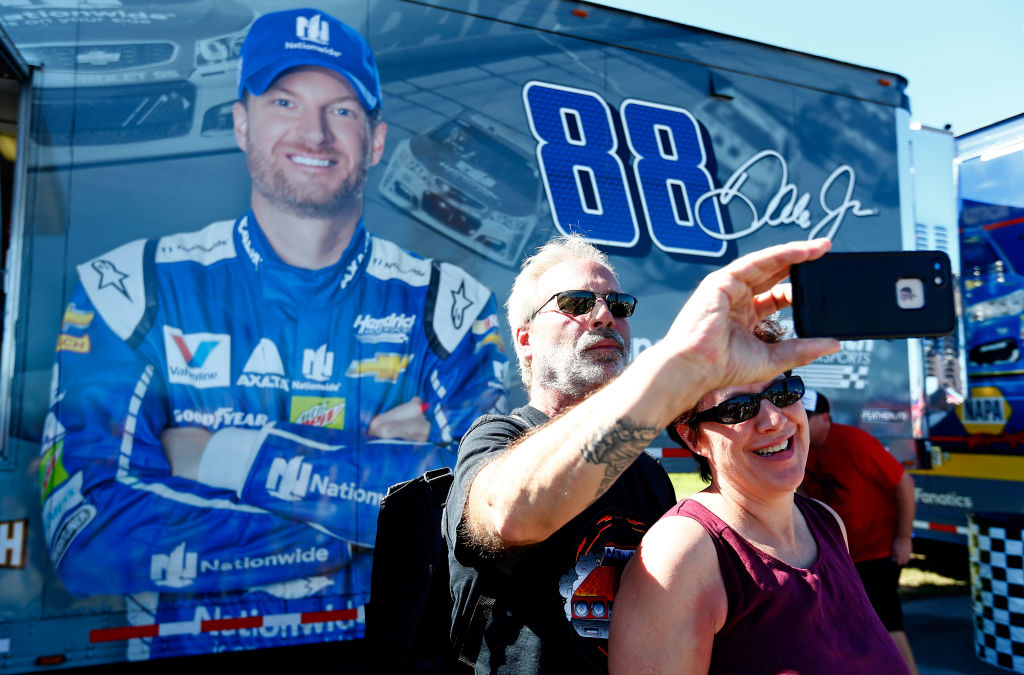 dale earnhardt jr is one of the most popular nascar drivers of all time