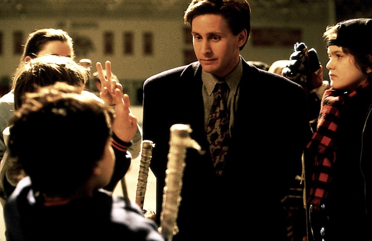 emilio estevez starred in the mighty ducks in 1991