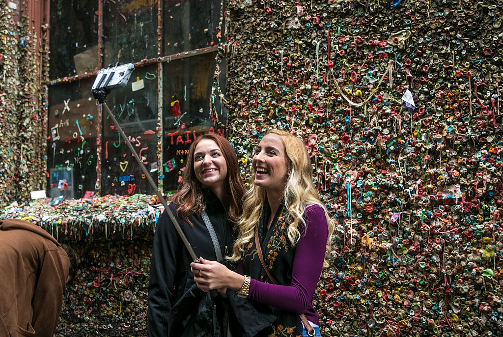 wall covered in used chewing gum