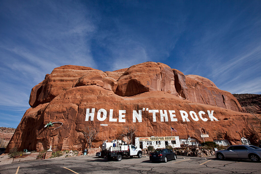 hole in the rock gift shop