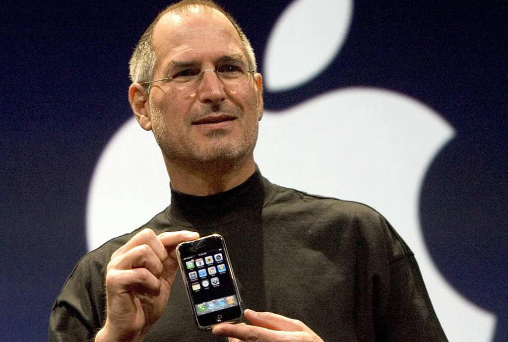 Steve Jobs unveiling the iPhone