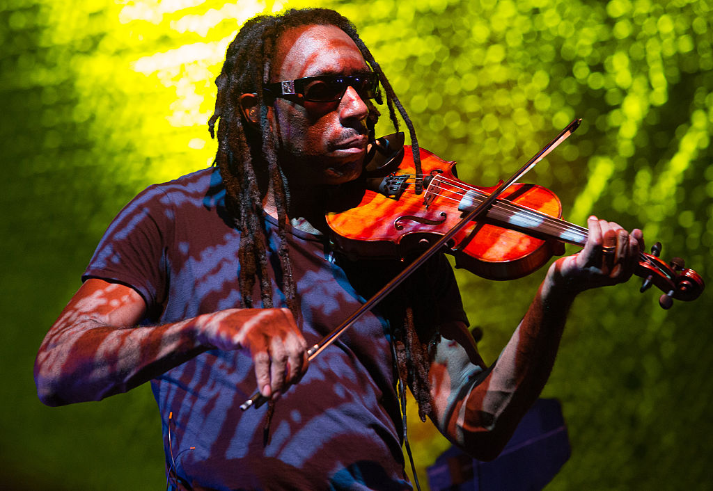 Boyd Tinsely performing with the band at Cricket Wireless Amphitheater 