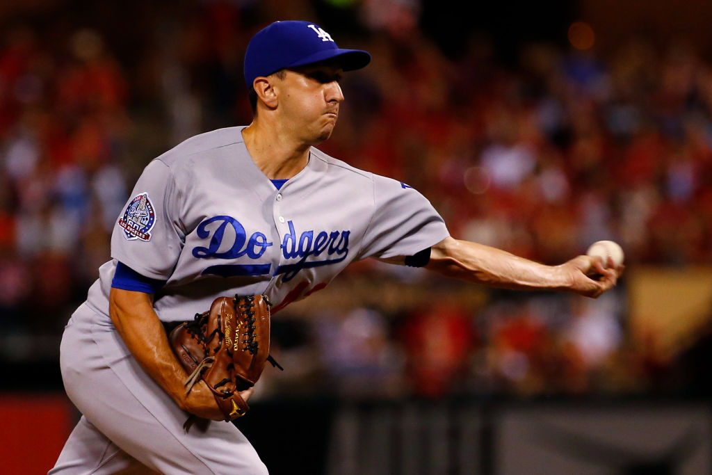 Pat Venditte And Handedness Decisions - 1034573834