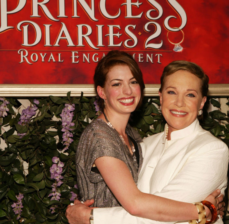 Julie Andrews and Anne Hathaway embrace a the Princess Diaries 2 premiere.