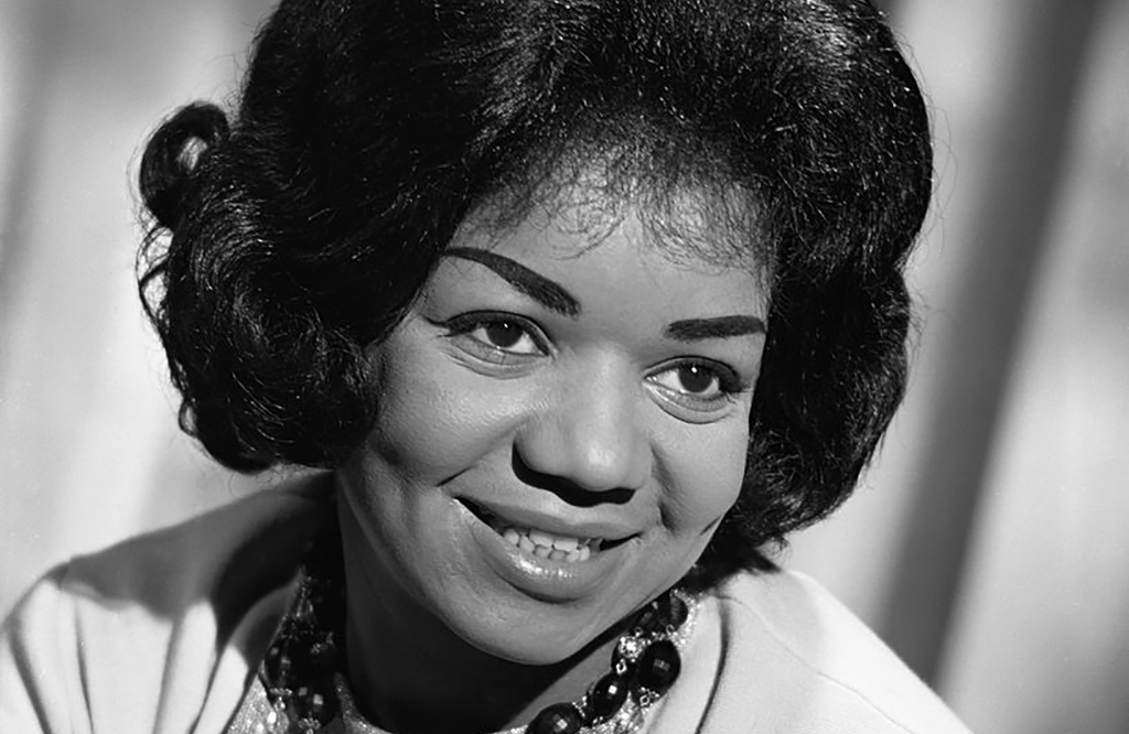 Anna Gordy posing for a picture