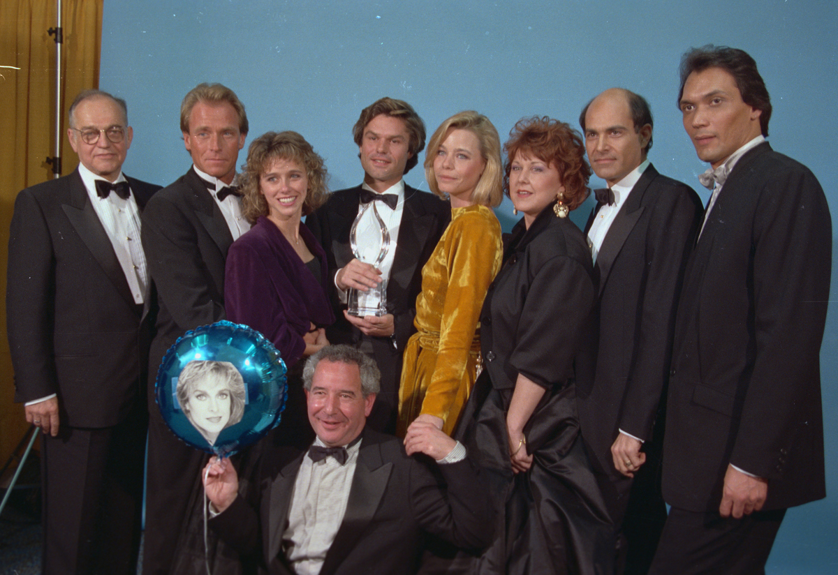 The cast of L.A. Law, (L-R) Richard Dysart, Corbin Bernsen, Michele Greene, Harry Hamlin, Susan Dey, Susan Ruttan, Alan Rachins, Jimmy Smits and Michael Tucker who is holding a balloon.