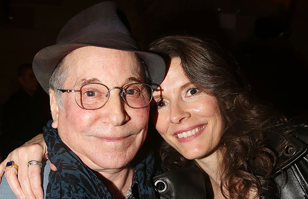 Paul Simon and wife