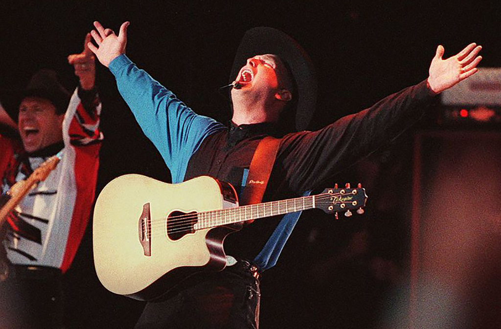 Brooks performing in Central Park 