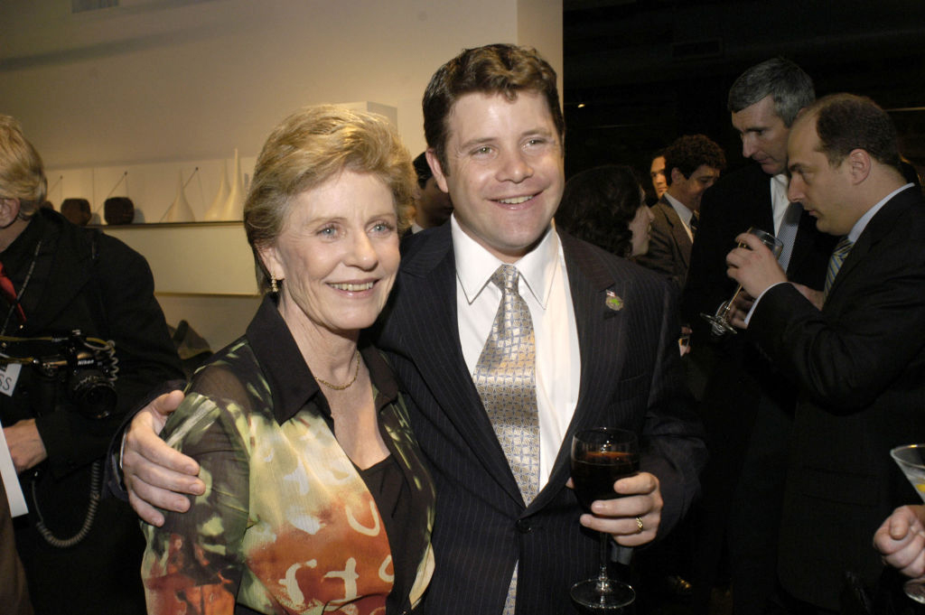 Patty-Duke-Sean-Astin-3175129