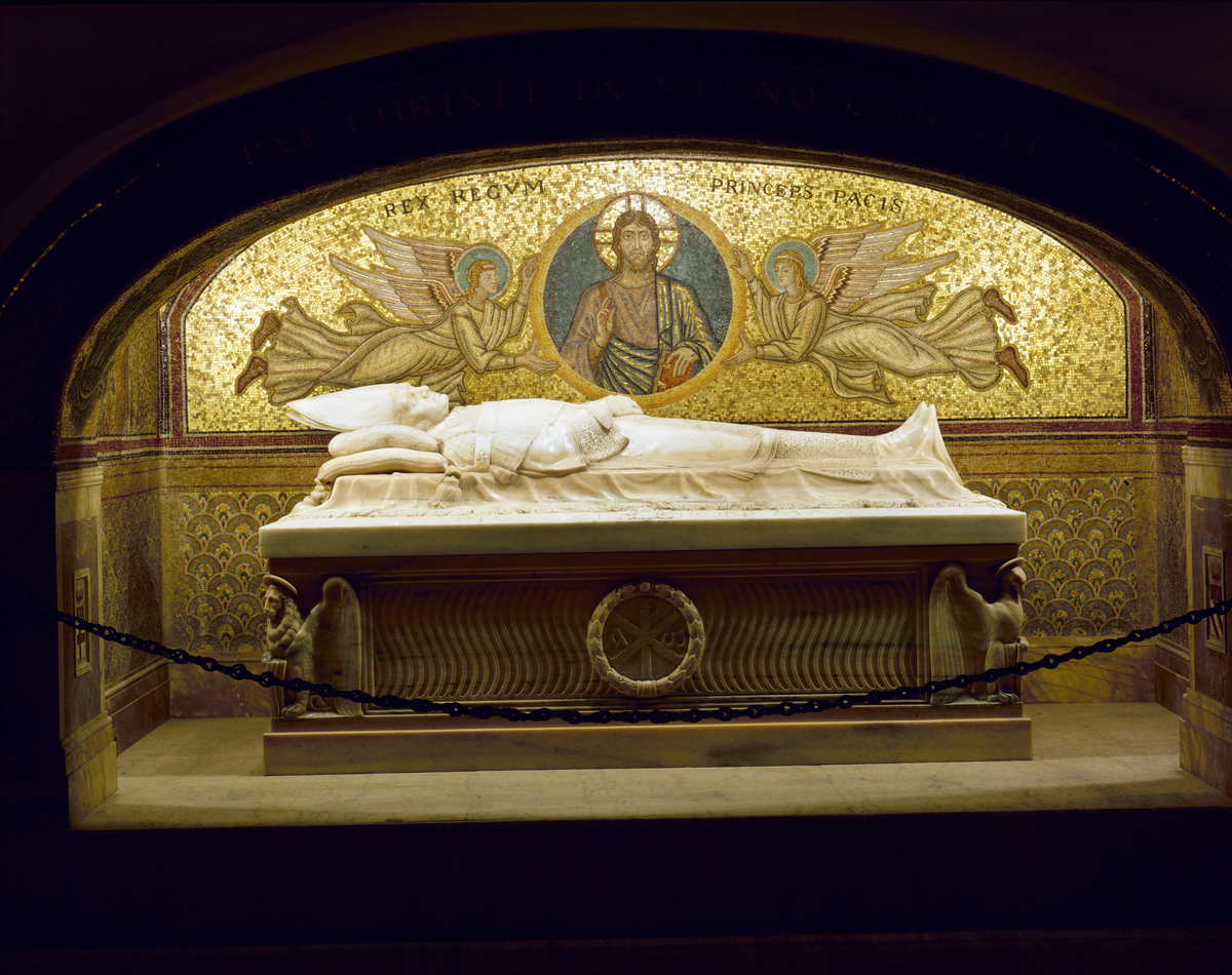 The tomb of Pope Pius XI is illuminated.