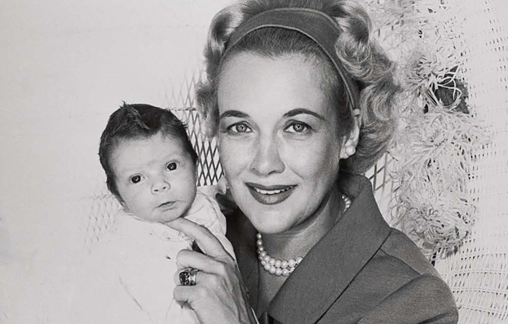 Picture of Gable and his mother