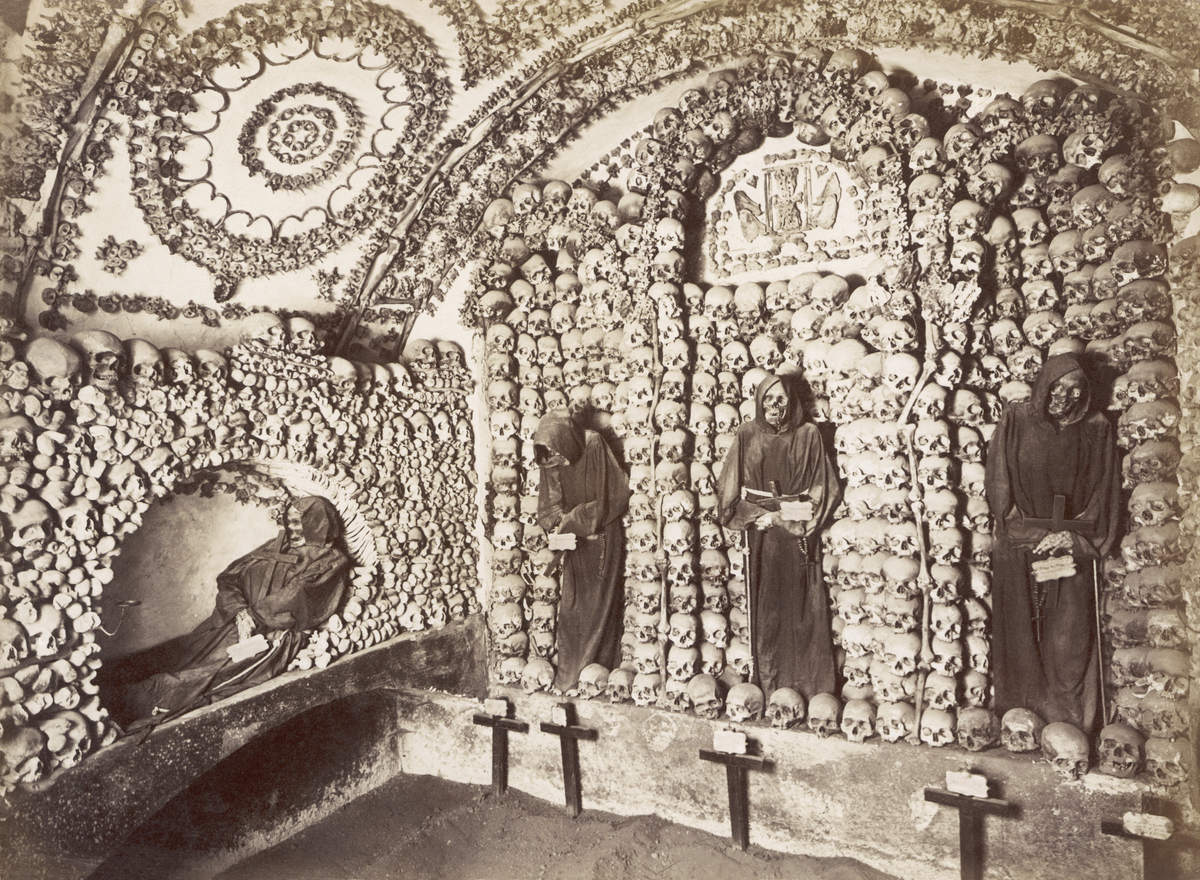 Tomb of Cappucin monks in the Rome catacombs.