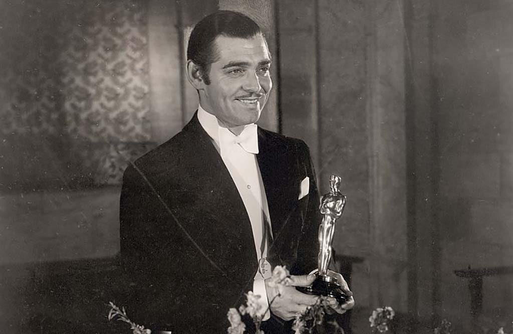 Gable with Oscar