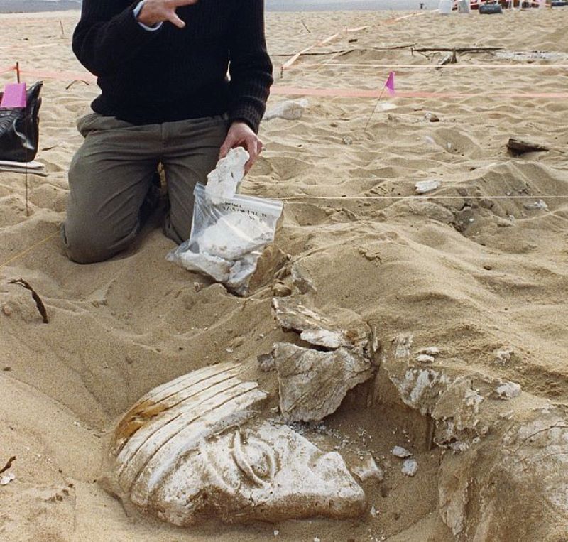 The Ten Commandments Film Set Found In Sand Dunes