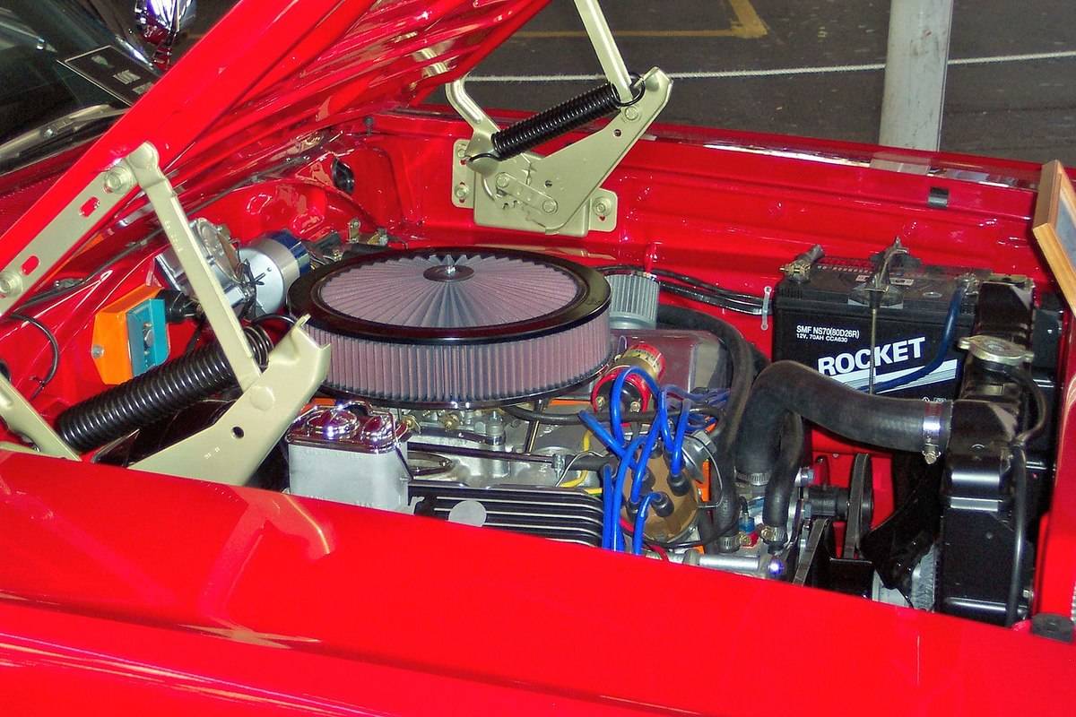 426 Wedge V8