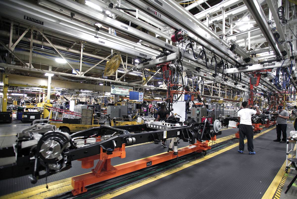 Chrysler Highlights Truck Assembly Plant In Warren, Michigan