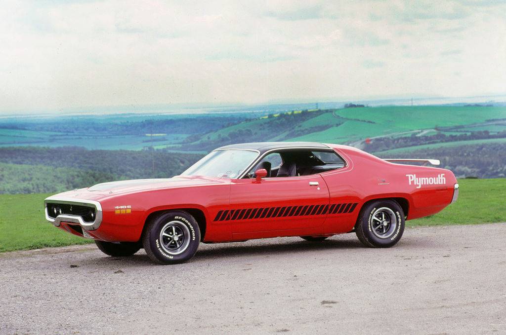 Plymouth-Road-Runner-1971