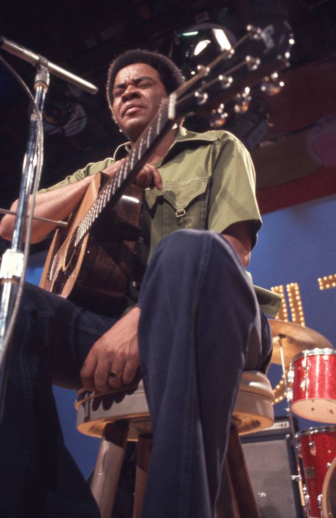 Bill-Withers-Performing-1206038562