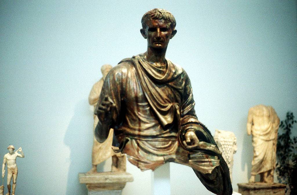 Statue of Julius Caesar 