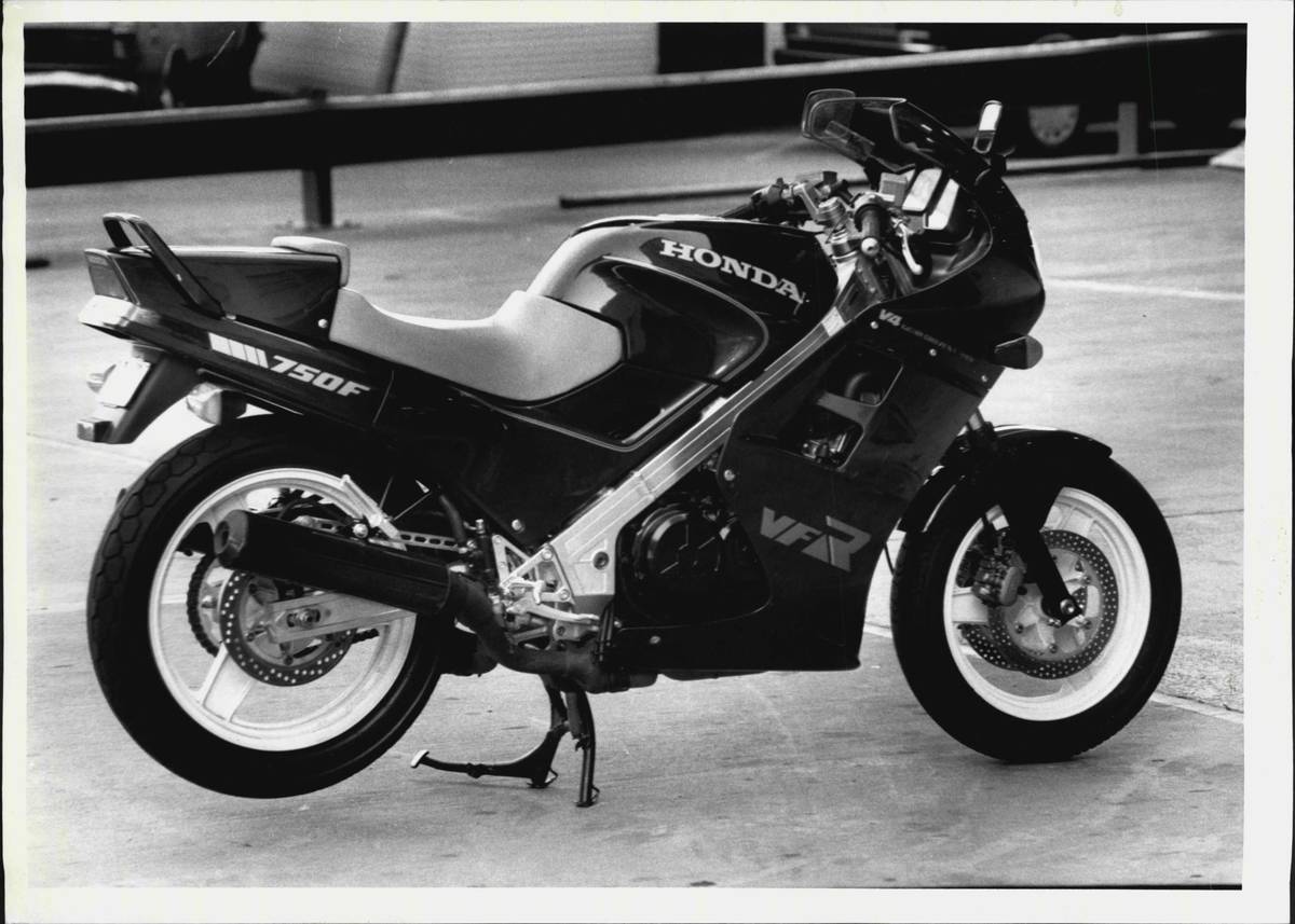 honda vfr motorcycle