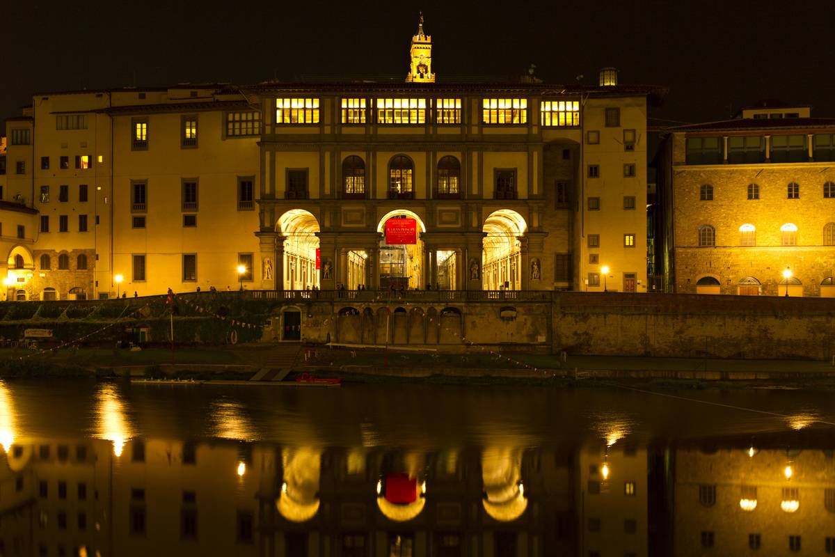 Uffizi Gallery And Pitti Palace Are Linked By A Secret Corridor