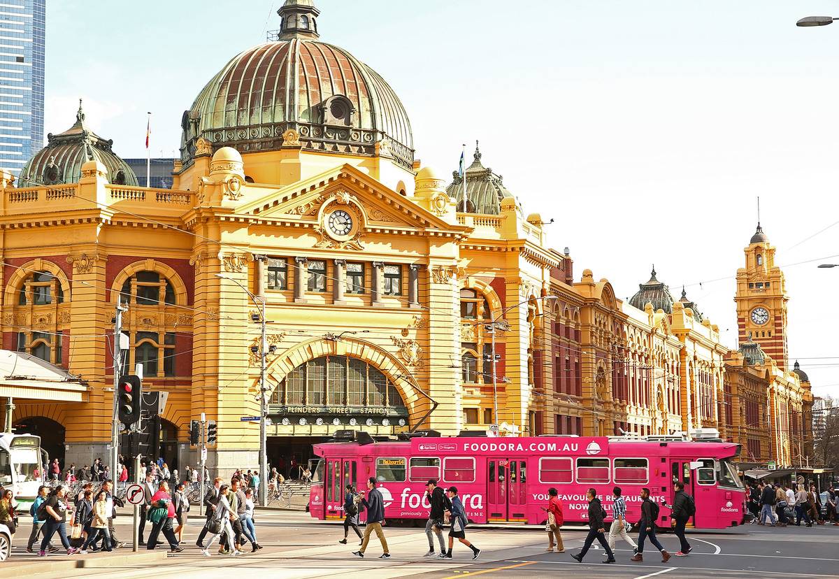 Inside Flinders Street Station There's A Ballroom
