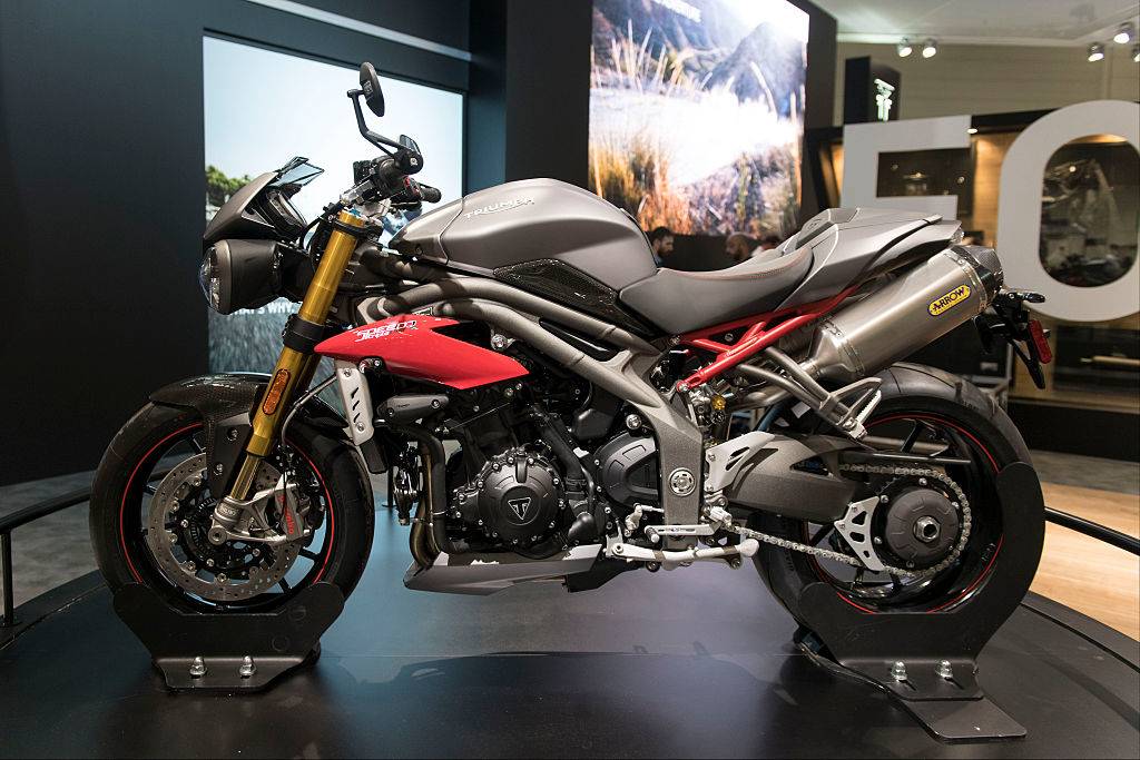 triumph triple speed bike