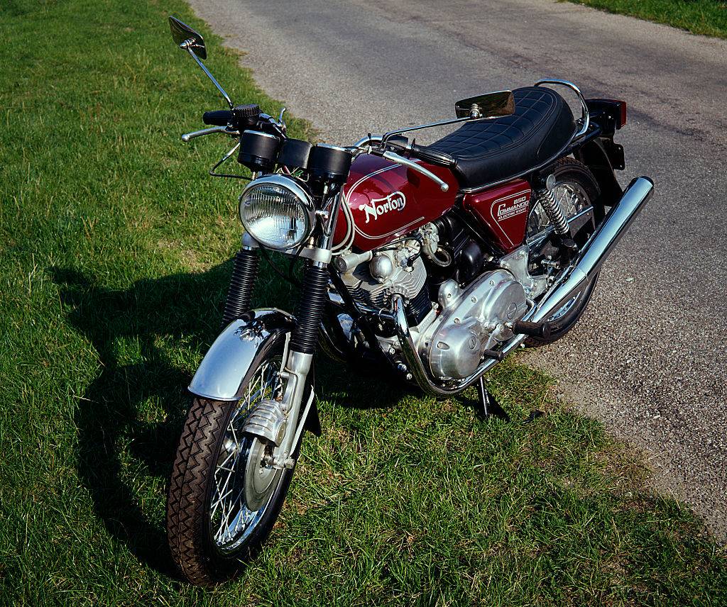 norton commando bike