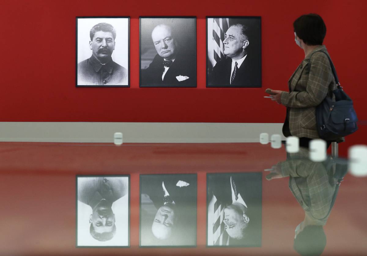 The Allies leaders are framed and pictured on the wall.