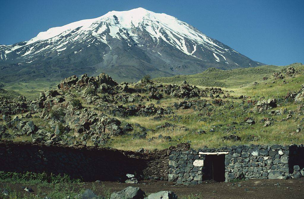 Picture of a mountain 