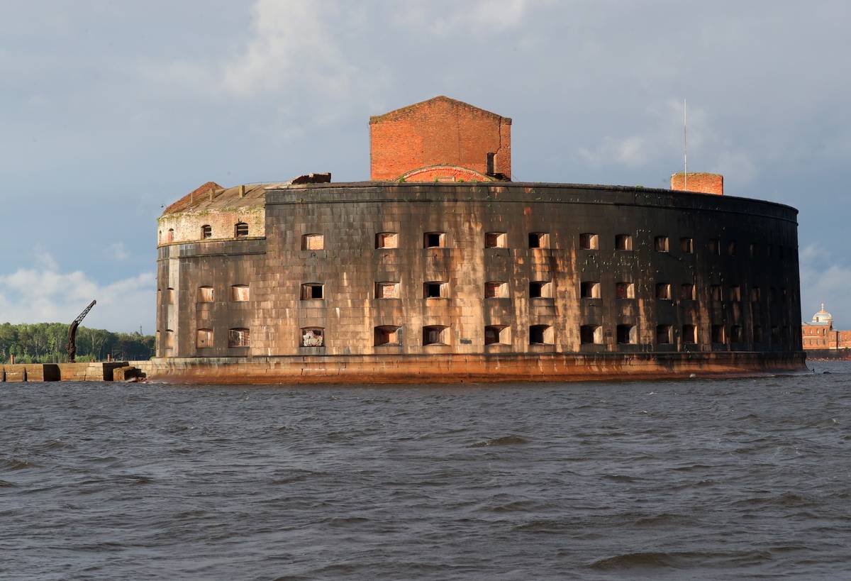 abandoned fort alexander in st petersburg russia
