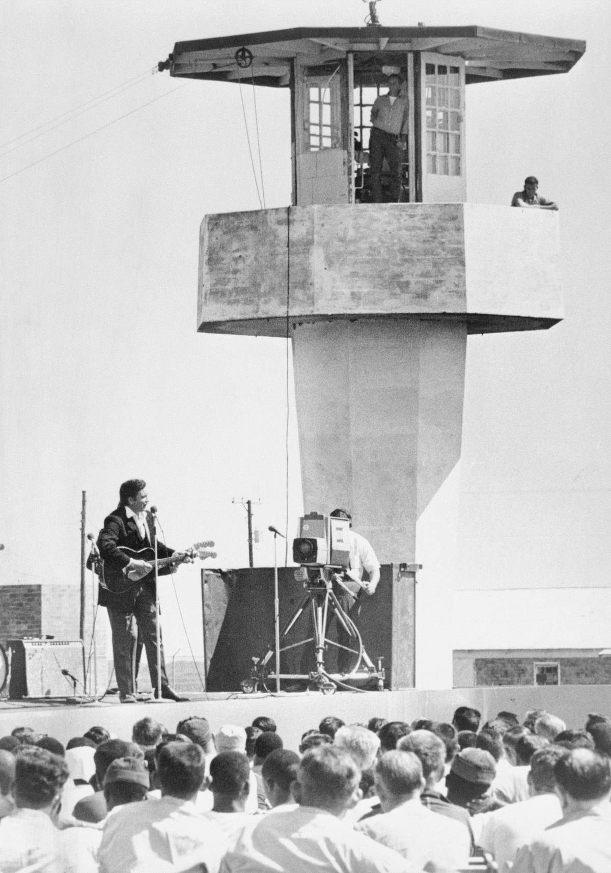 Johnny Cash Singing For 800 Inmates At Cummins Prison Farm