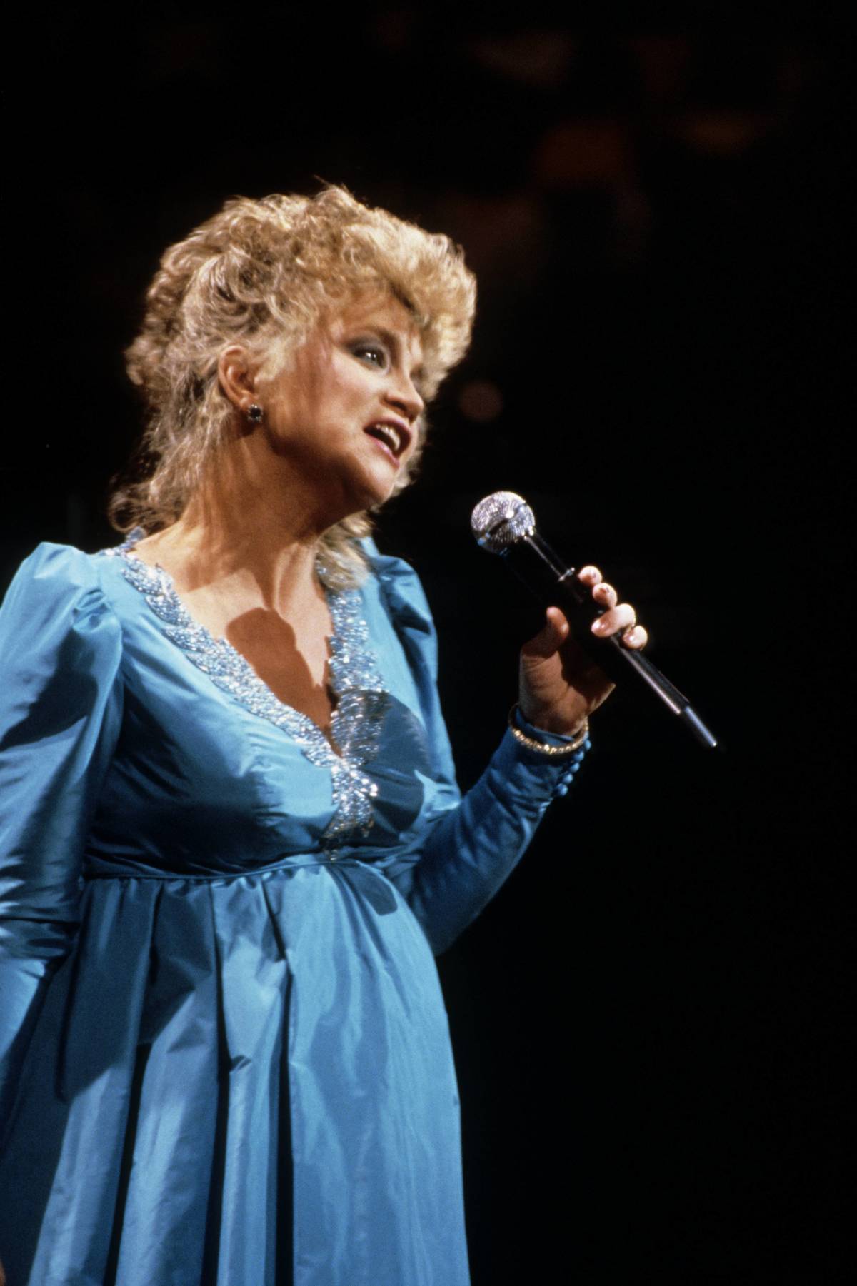 Photo of Barbara MANDRELL